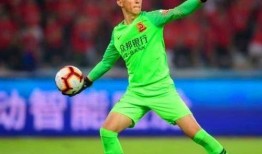 老董足球爆料最新消息,最新赛事动态揭秘，热点焦点一网打尽！